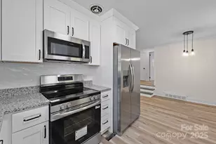 321 W 14th St, Salisbury, NC 28144 - Photo 3