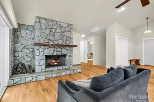 220 Jones Ct, Lake Lure, NC 28746 - Photo 7