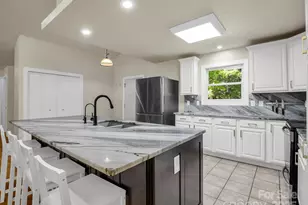 220 Jones Ct, Lake Lure, NC 28746 - Photo 5