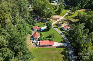 214 Locust Cove Rd, Marion, NC 28752 - Photo 9