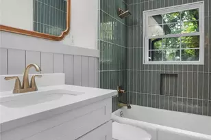 1100 Nancy Dr, Charlotte, NC 28211 - Photo 17