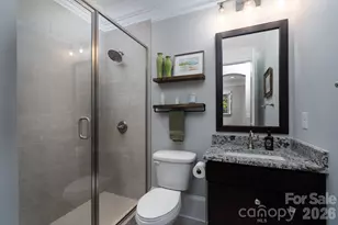 5041 Vernet Ln, Charlotte, NC 28210 - Photo 9