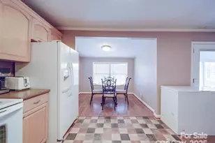 2460 Cottage Ln, Liberty Hill, SC 29074 - Photo 17