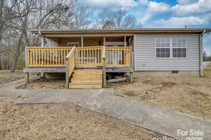 2460 Cottage Ln, Liberty Hill, SC 29074 - Photo 3