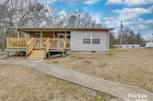 2460 Cottage Ln, Liberty Hill, SC 29074 - Photo 5