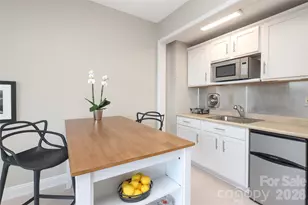 1300 Reece Rd, Charlotte, NC 28209 - Photo 11