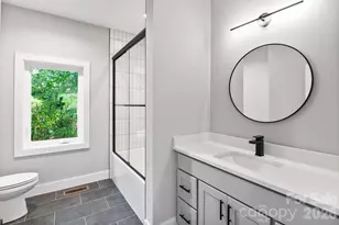 80 Upper Moffitt Rd, Asheville, NC 28805 - Photo 25