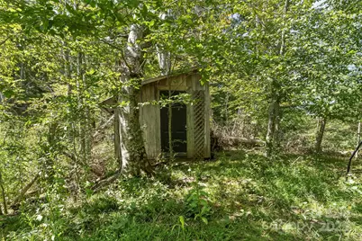 386 Old Log Road, Green Mountain, NC 28740 - Photo 39