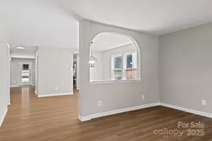 6007 Shortleaf Pine Ct, Charlotte, NC 28215 - Photo 3