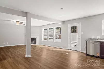 6007 Shortleaf Pine Court, Charlotte, NC 28215 - Photo 11