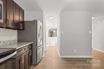 6007 Shortleaf Pine Court, Charlotte, NC 28215 - Photo 9