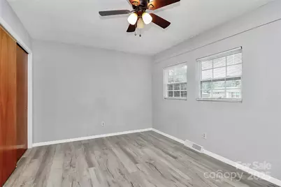 4707 Americana Avenue, Charlotte, NC 28215 - Photo 9