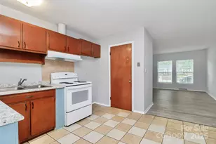 4707 Americana Ave, Charlotte, NC 28215 - Photo 7