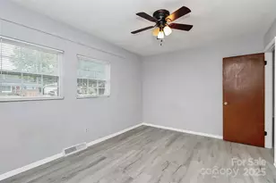 4707 Americana Ave, Charlotte, NC 28215 - Photo 11