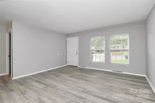 4707 Americana Ave, Charlotte, NC 28215 - Photo 3