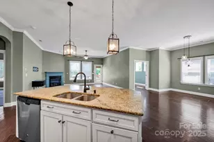 11633 Bradford Park Dr, Davidson, NC 28036 - Photo 13