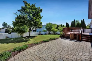 11633 Bradford Park Dr, Davidson, NC 28036 - Photo 7