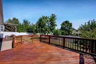 11633 Bradford Park Dr, Davidson, NC 28036 - Photo 9