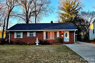 955 Hickory Nut St, Charlotte, NC 28205 - Photo 3