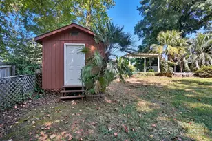 955 Hickory Nut St, Charlotte, NC 28205 - Photo 31