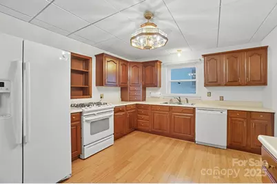 955 Hickory Nut Street, Charlotte, NC 28205 - Photo 11