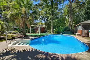 955 Hickory Nut St, Charlotte, NC 28205 - Photo 3