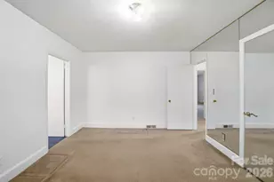 955 Hickory Nut St, Charlotte, NC 28205 - Photo 15