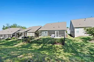 12508 Old Iron Ln, Charlotte, NC 28215 - Photo 37