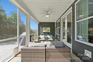 12508 Old Iron Ln, Charlotte, NC 28215 - Photo 33