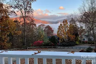 23 Clear Vista Dr, Asheville, NC 28805 - Photo 3