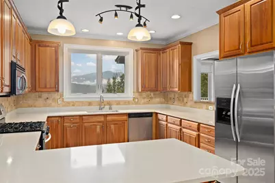 23 Clear Vista Drive, Asheville, NC 28805 - Photo 11