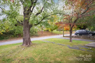 92 Stewart St, Asheville, NC 28806 - Photo 3