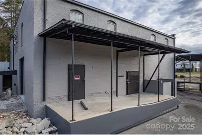 313 Government Street, Lincolnton, NC 28092 - Photo 9