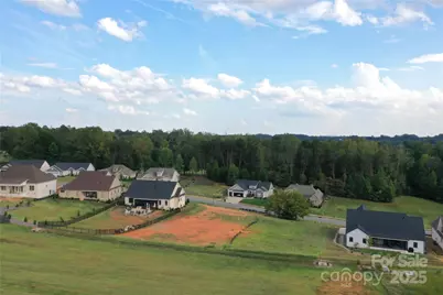 2627 Vista Lane NE, Conover, NC 28613 - Photo 3