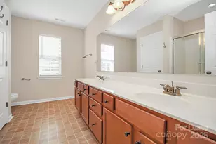 10323 Dominion Village Dr, Charlotte, NC 28269 - Photo 23