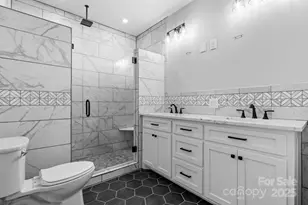 2366 W Paradise Harbor Dr, Connelly Springs, NC 28612 - Photo 23