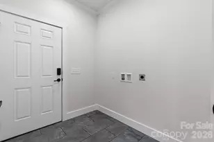 2366 W Paradise Harbor Dr, Connelly Springs, NC 28612 - Photo 27