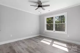 2366 W Paradise Harbor Dr, Connelly Springs, NC 28612 - Photo 31