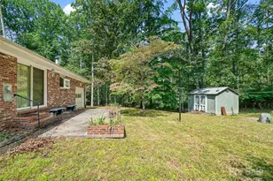 631 Macedonia Rd, Asheville, NC 28804 - Photo 9