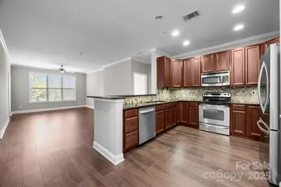 1000 E Woodlawn Road #413, Charlotte, NC 28209 - Photo 7