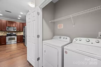 1000 E Woodlawn Road #413, Charlotte, NC 28209 - Photo 21