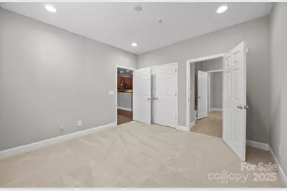 1000 E Woodlawn Road #413, Charlotte, NC 28209 - Photo 17