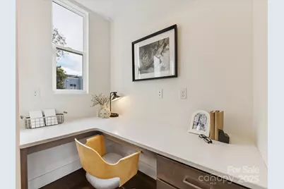 139 S Bruns Avenue, Charlotte, NC 28208 - Photo 11