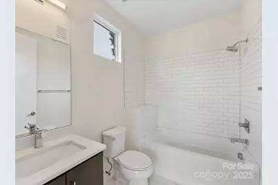 139 S Bruns Avenue, Charlotte, NC 28208 - Photo 17