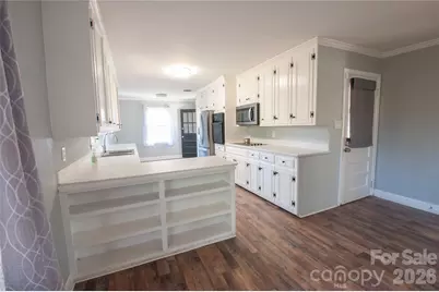 535 N Carolina Avenue, Statesville, NC 28677 - Photo 3