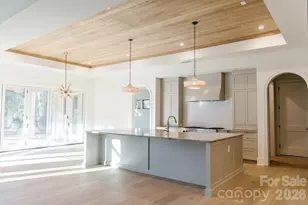 3028 Eastham Ln, Charlotte, NC 28209 - Photo 9