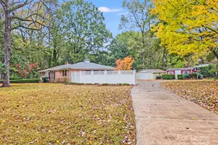 5600 Riviere Dr, Charlotte, NC 28211 - Photo 31