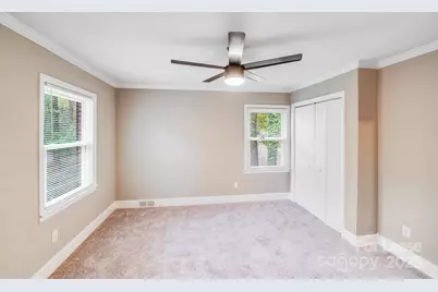 5600 Riviere Drive, Charlotte, NC 28211 - Photo 5