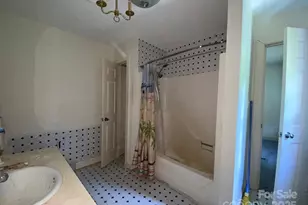 2411 Canal Dr NW, Wilson, NC 27896 - Photo 21