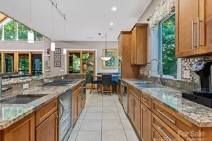 105 Blackberry Ln, Fairview, NC 28730 - Photo 11